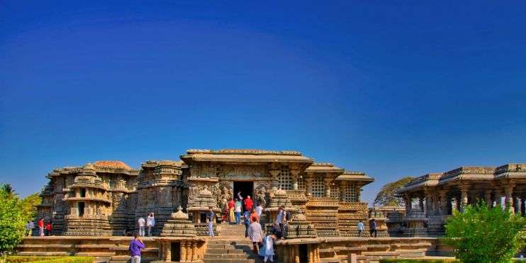 "The majestic temple of Lord Hariharan at Hampi, showcasing intricate architecture and rich cultural heritage."