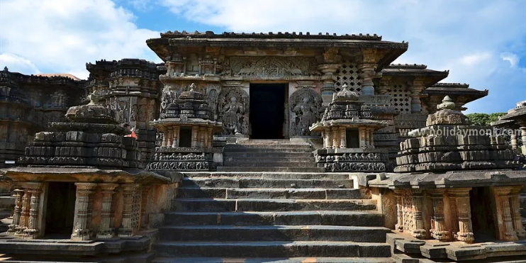 Hindu temple entrance in Halebidu, India, showcasing intricate Hoysala architecture and rich cultural heritage.